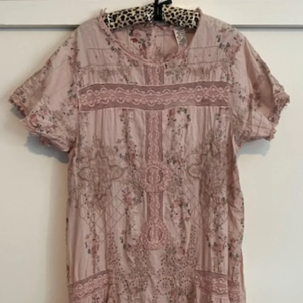 Magnolia Pearl Pink Floral Midi Dress - Picture 3 of 15